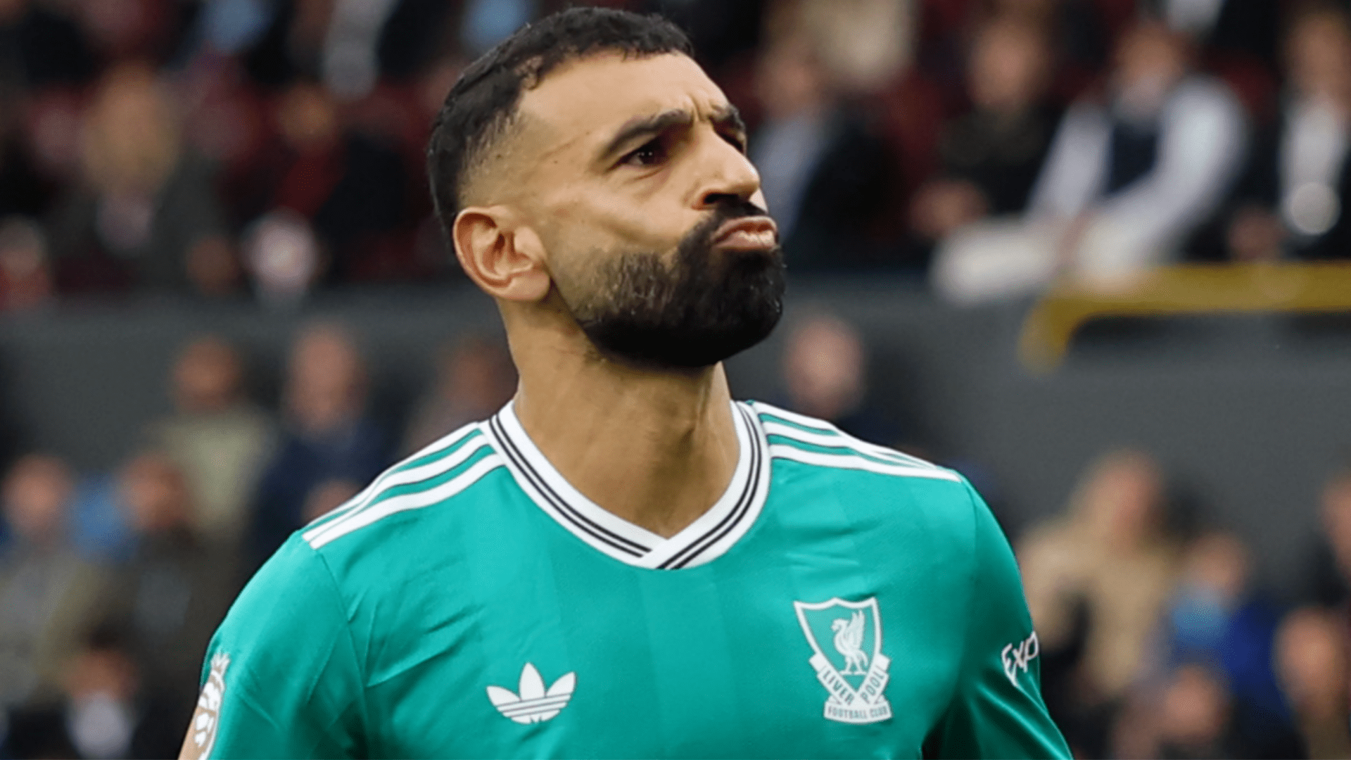 ليفربول يصنع التاريخ بعرض متأخر آخر في الدوري الإنجليزي الممتاز حيث أعادت ركلة جزاء محمد صلاح في بيرنلي كتابة سجلات الأرقام القياسية