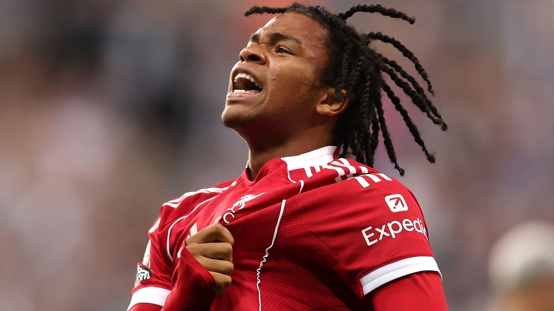 ليفربول يصنع التاريخ بعرض متأخر آخر في الدوري الإنجليزي الممتاز حيث أعادت ركلة جزاء محمد صلاح في بيرنلي كتابة سجلات الأرقام القياسية