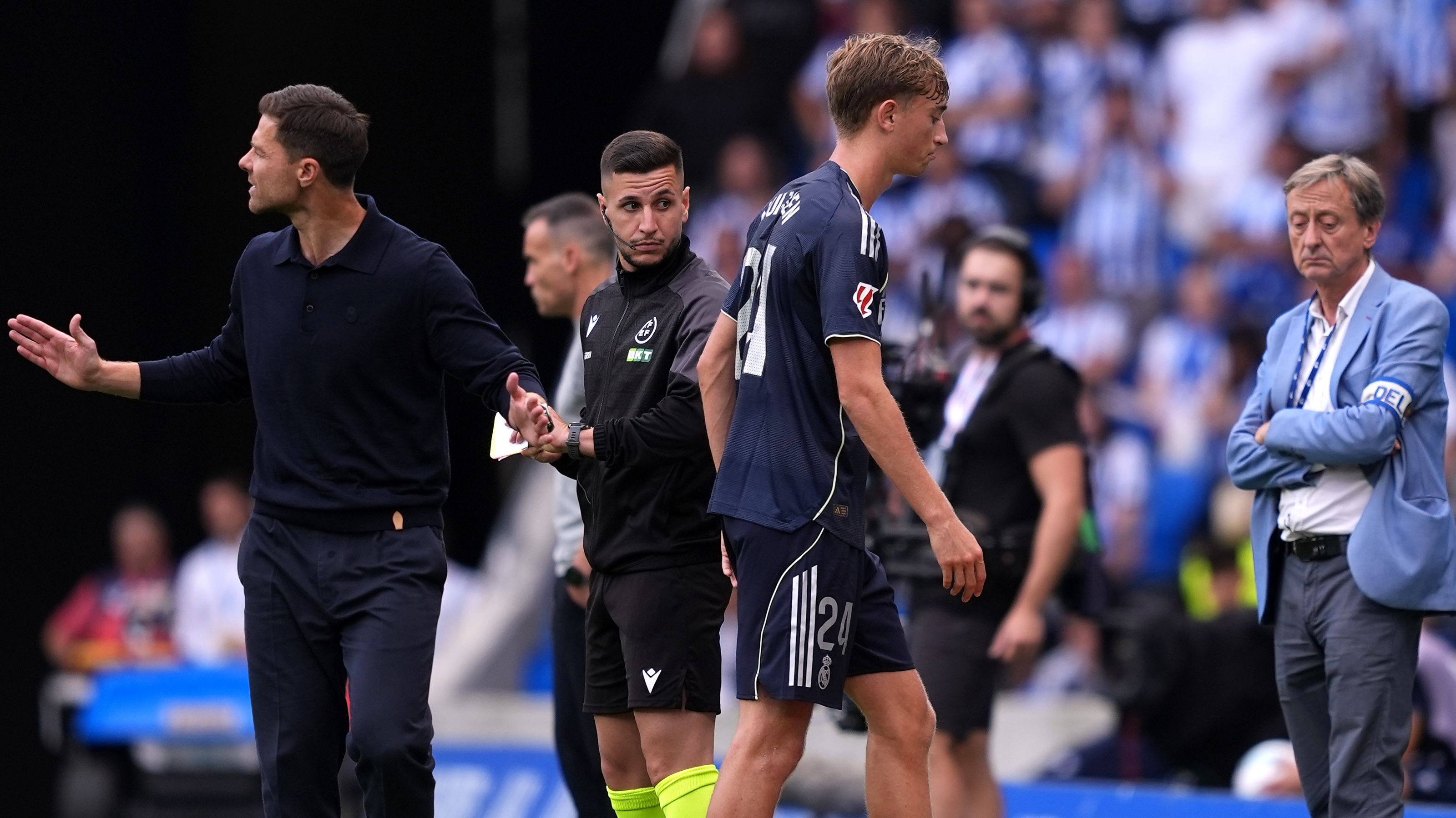 ريال مدريد يتعرف على عقوبة دين هويسن بعد رفض رابطة الدوري الإسباني استئنافه ضد البطاقة الحمراء بينما يواجه تشابي ألونسو صداعًا في الاختيار