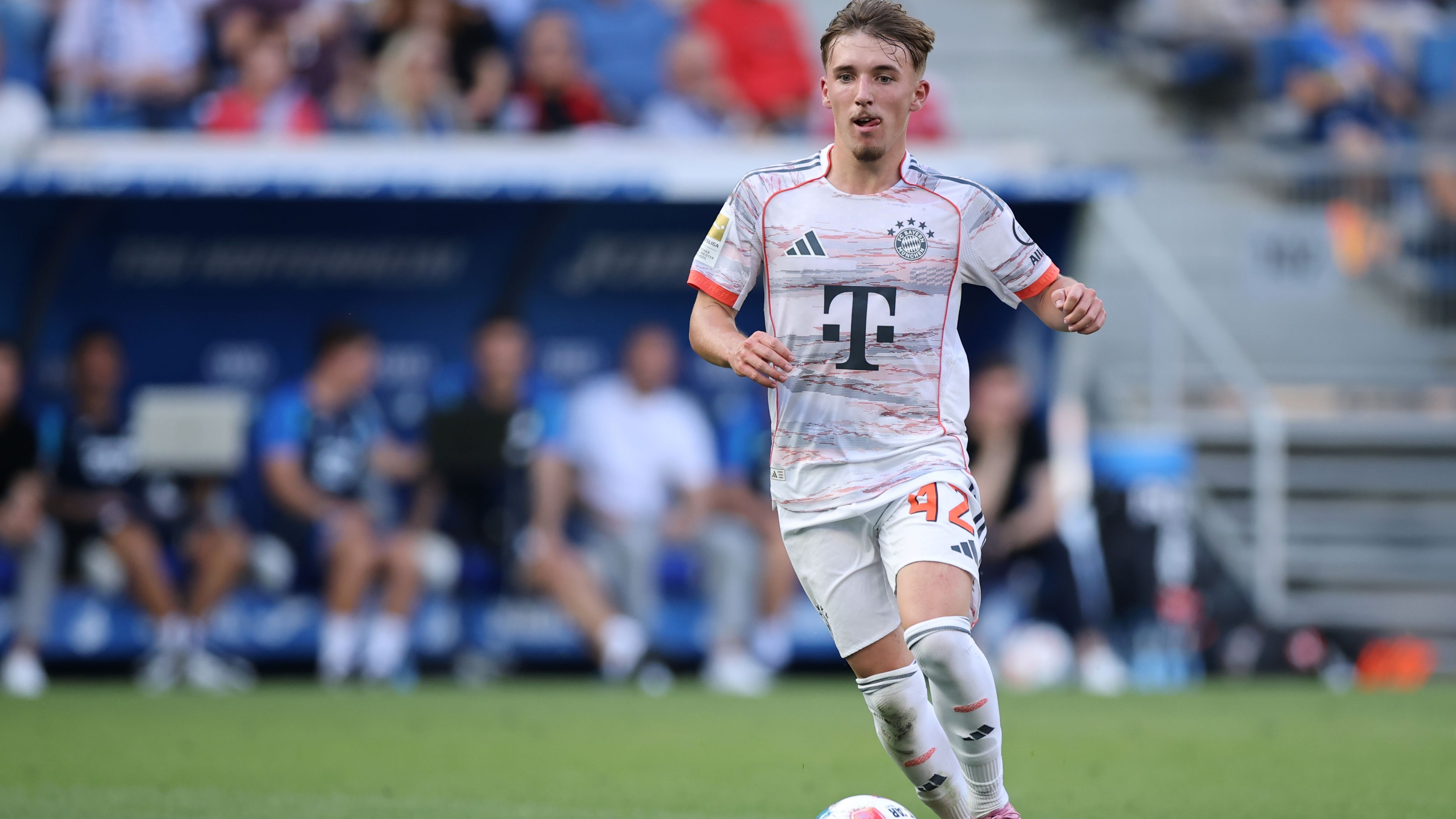 'If Harry Kane is there to score, that helps' - English striker helps Bayern Munich wonderkid 'get into the game' as Vincent Kompany defends use of rising star Lennart Karl