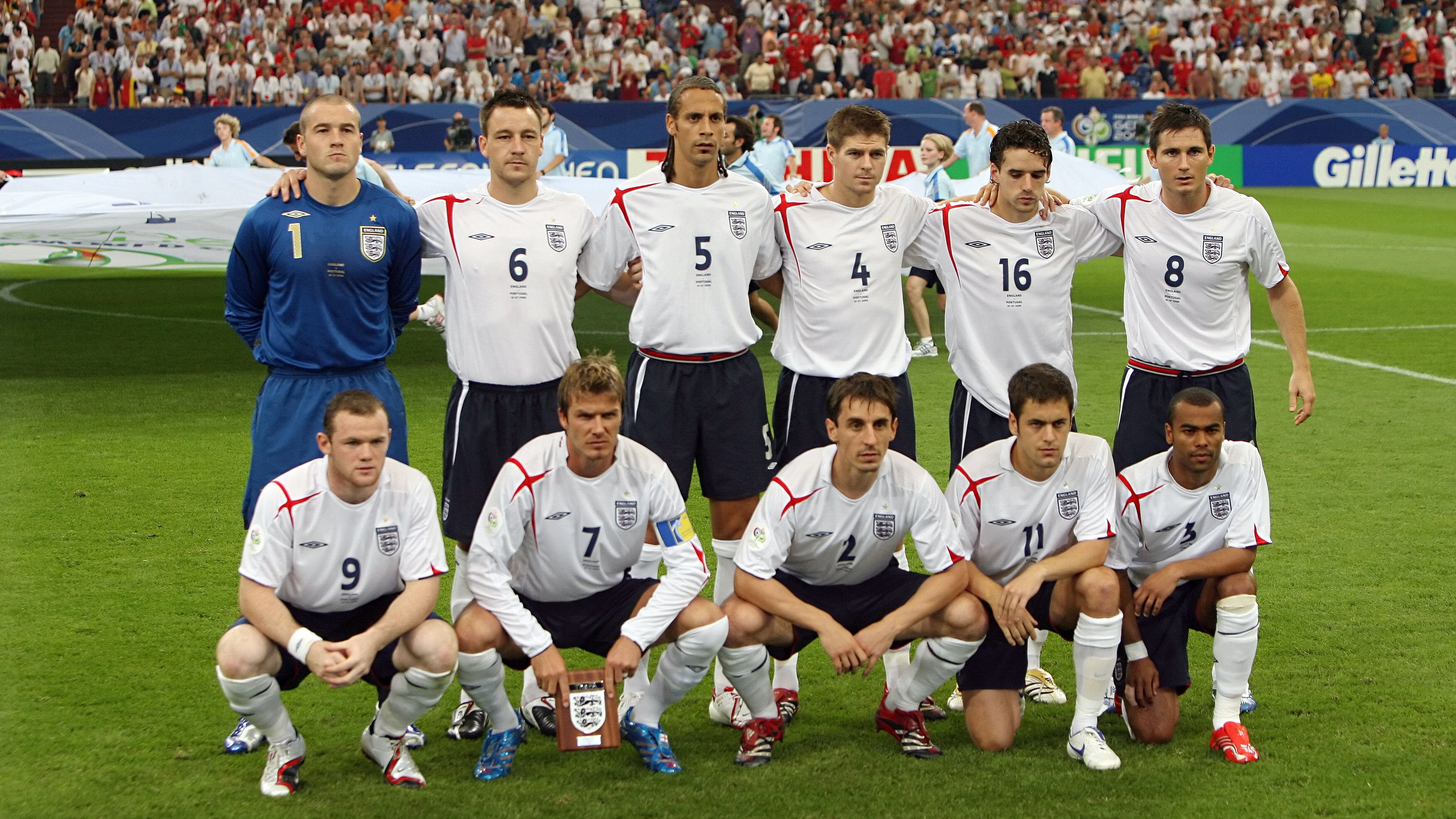 'We were egotistical LOSERS!' - Steven Gerrard destroys ex-England team-mates as Liverpool legend makes observation on Gary Neville & Jamie Carragher's friendship