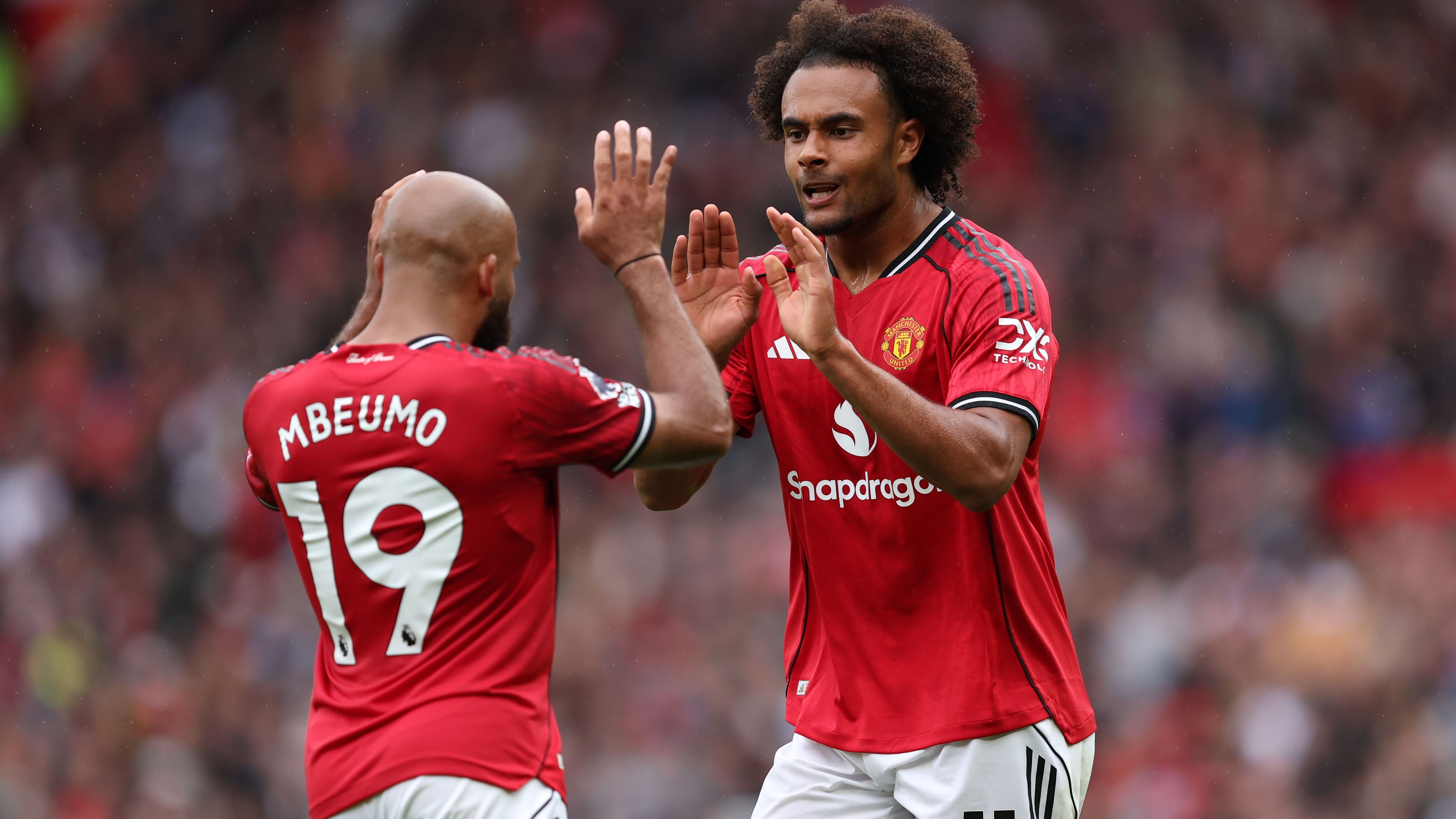 Joshua Zirkzee wants out! Man Utd striker seeking January exit after 'frustration escalates significantly' in row over playing time