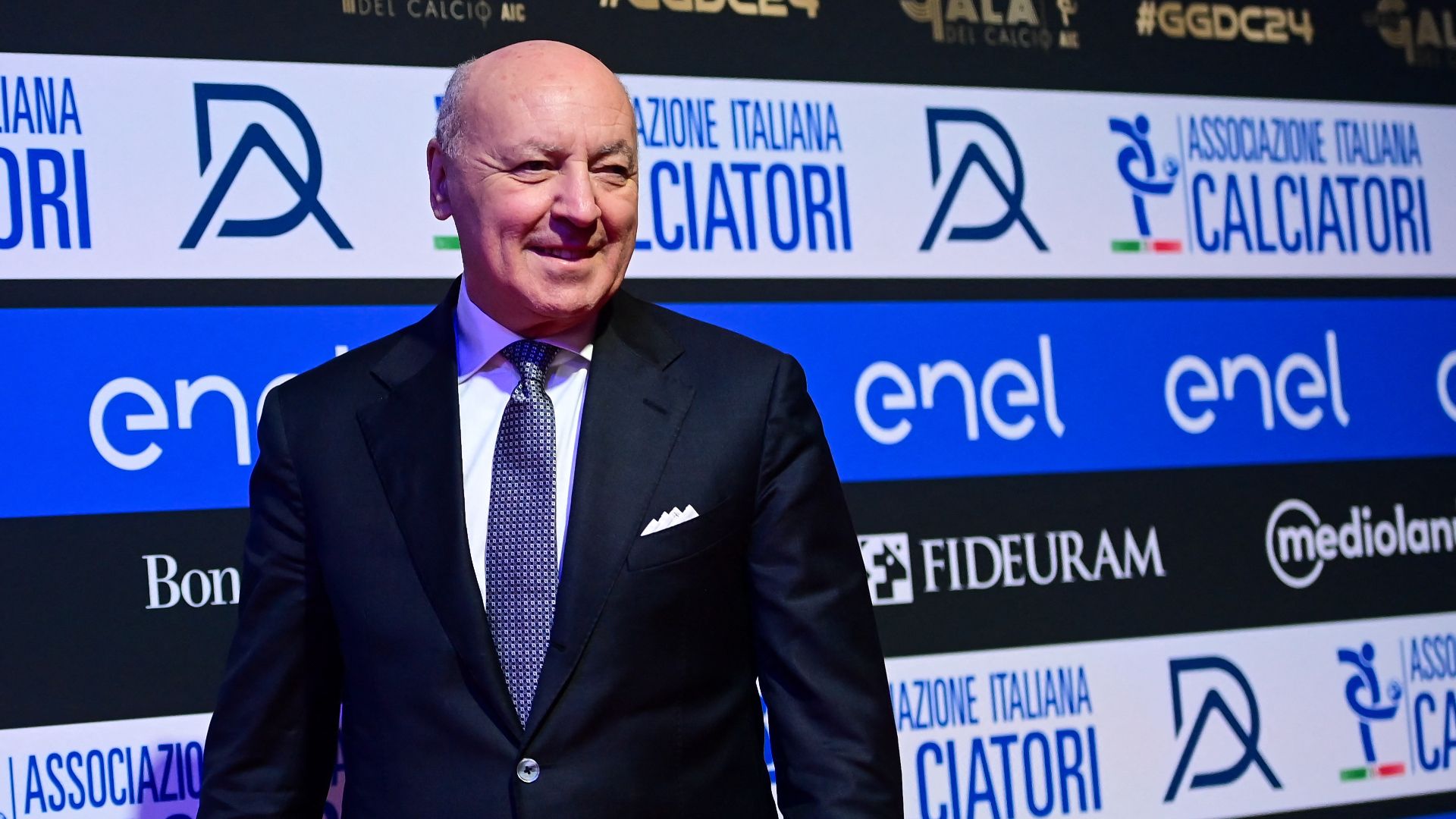 'He would even analyse bottles of water' - Cristiano Ronaldo grilled club doctors at Juventus as Inter chief explains why Portugal star is 'different' to other players