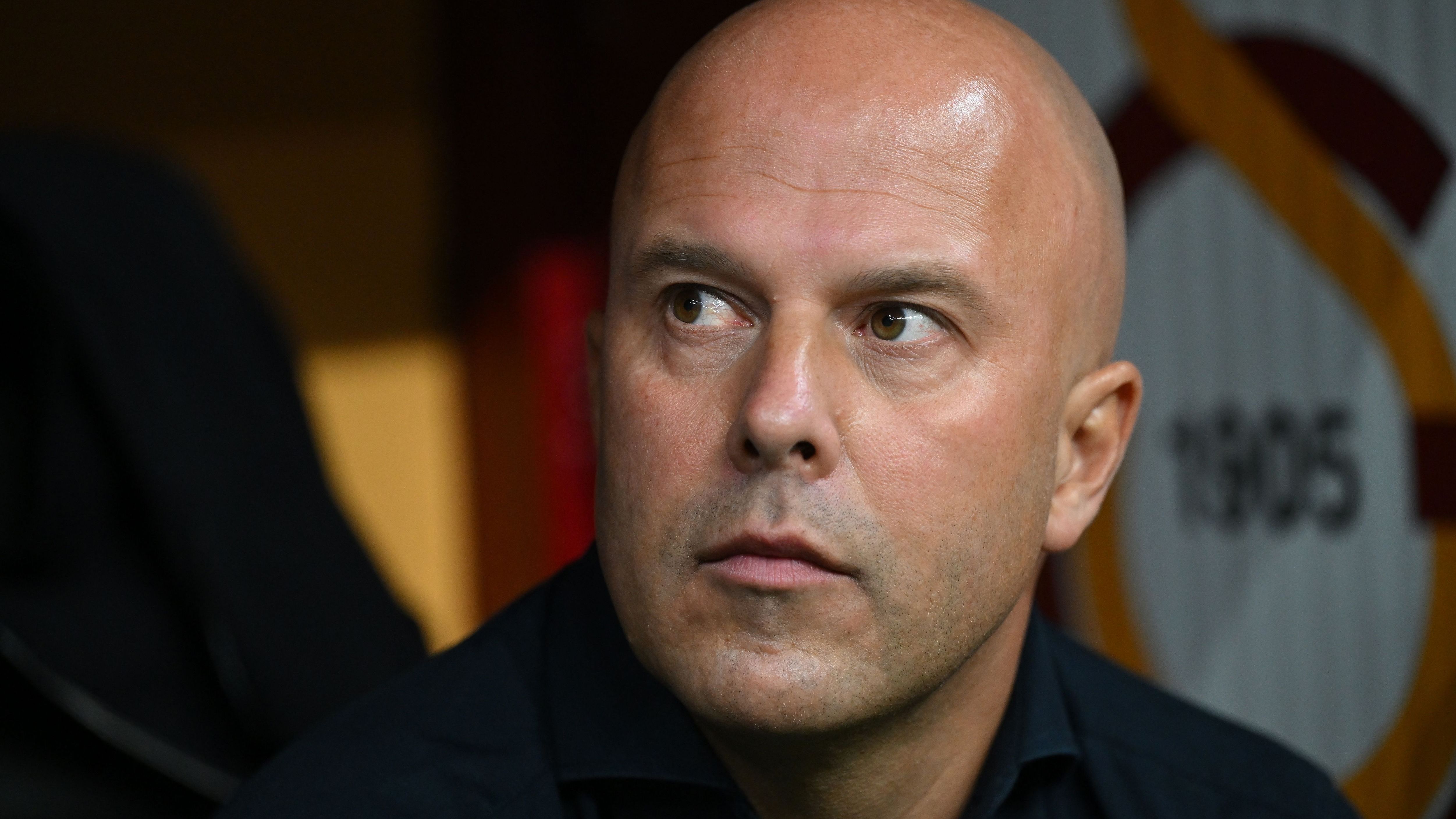 'Absolutely slaughtered' - Wayne Rooney says under-fire Man Utd boss Ruben Amorim would blasted if he made same decision Arne Slot did at Liverpool
