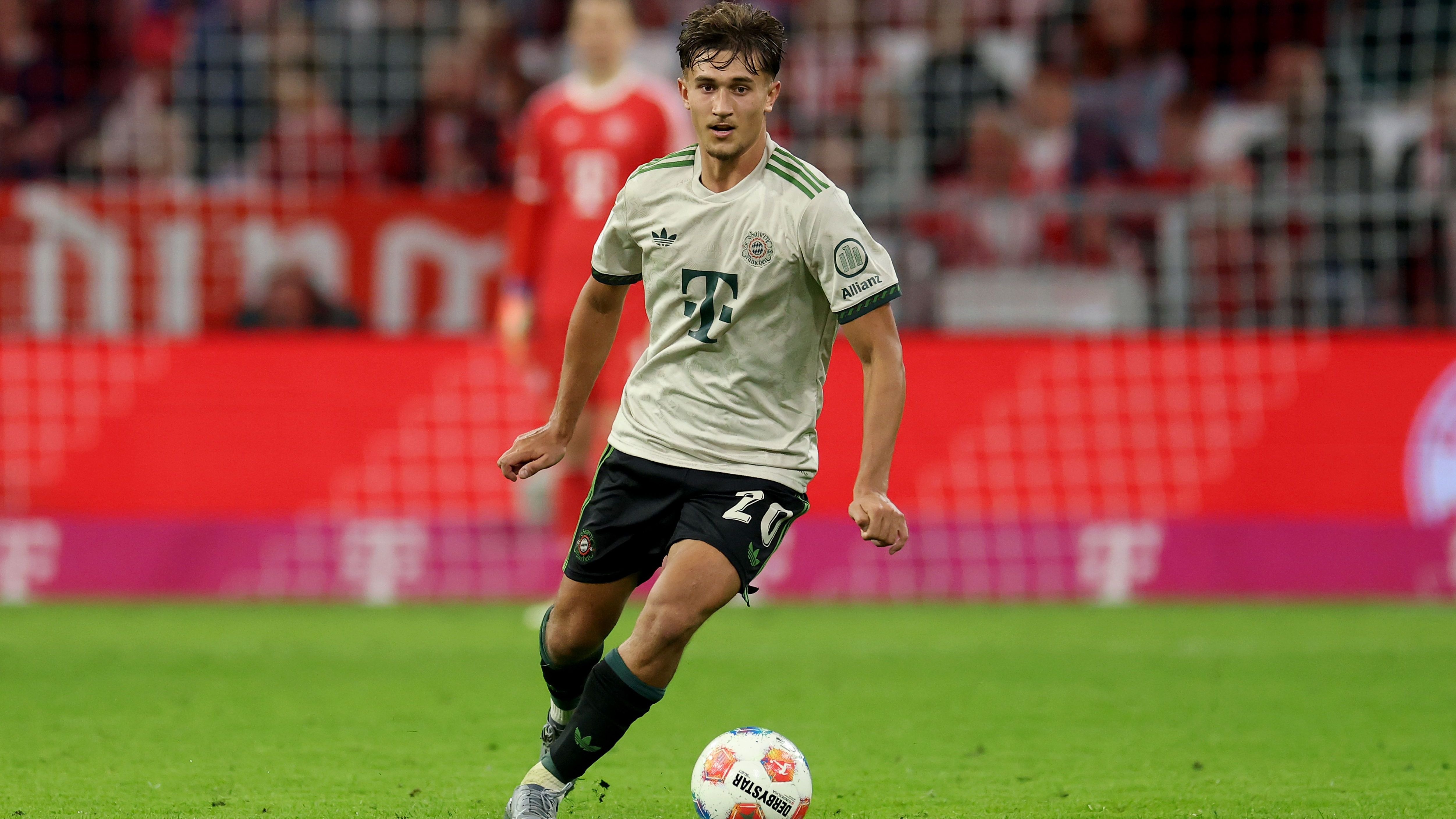 'I'm super ambitious' - New Bayern Munich star labels himself a 'mentality monster' and refuses to 'hide' in star-filled dressing room with stars Harry Kane & Luis Diaz