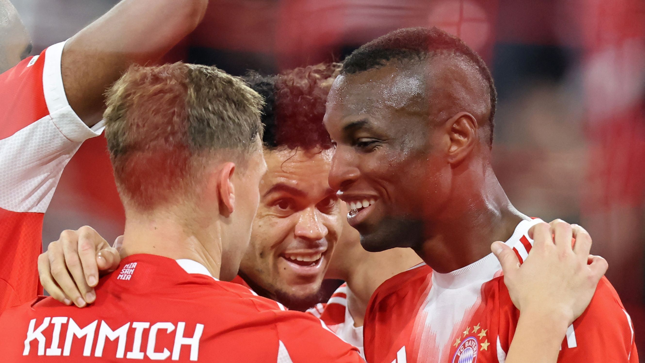 Nicolas Jackson seems 'out of place' alongside Harry Kane & Michael Olise as Bayern Munich icon issues playing time warning to Chelsea loanee