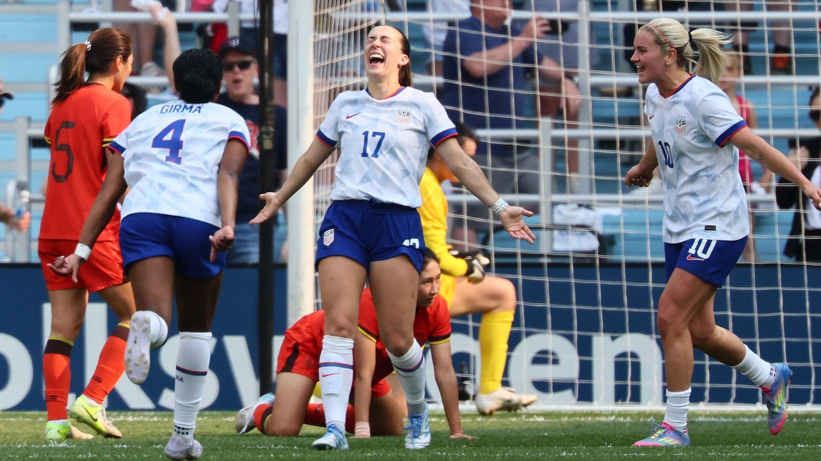 'We win collectively, we lose collectively' - Sam Coffey exudes calm during storm, provides steading force for Emma Hayes' USWNT in build up to 2027 World Cup