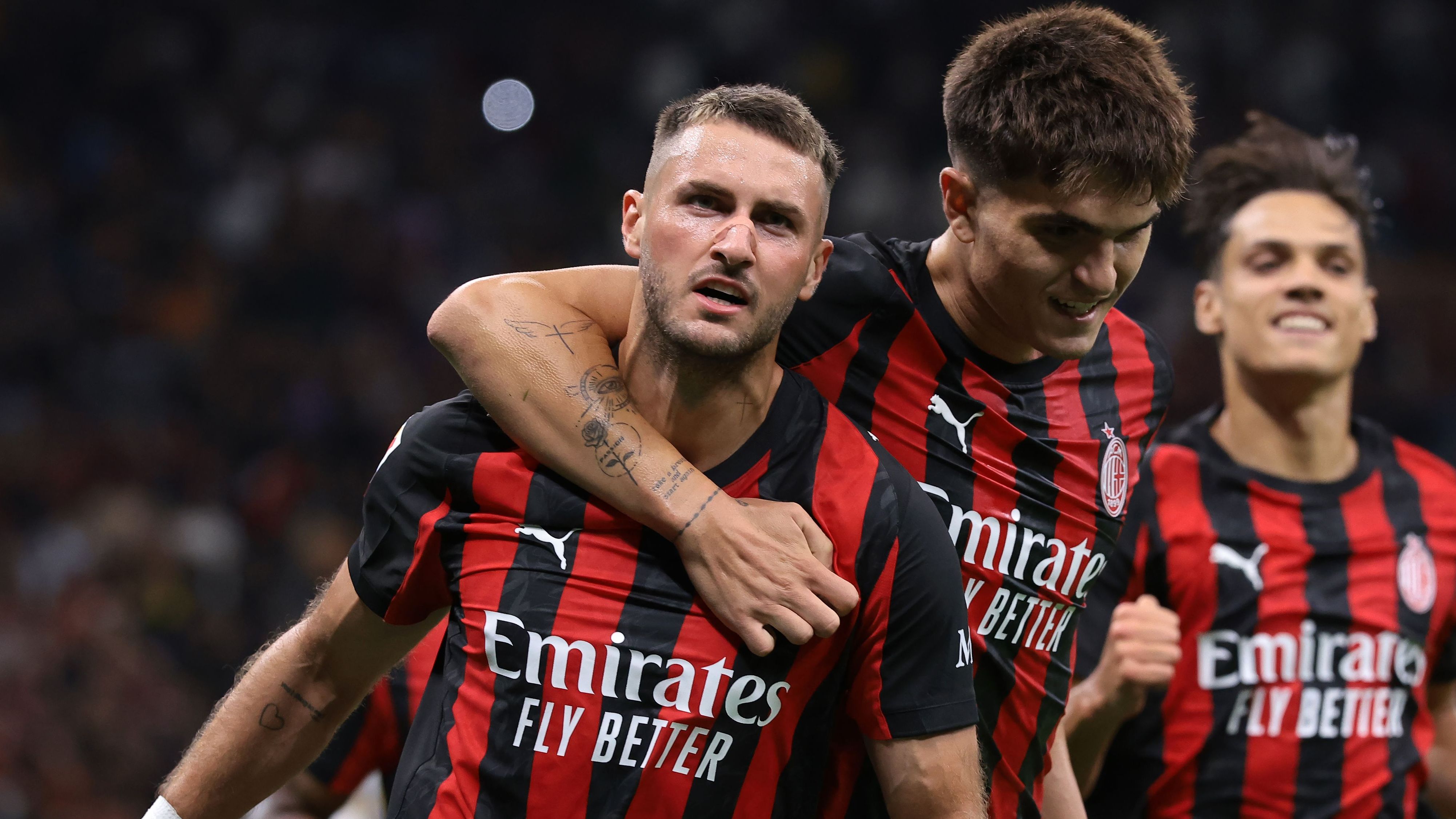 AC Milan consider Joshua Zirkzee bid in January to replace struggling Santiago Gimenez but Roma forward lined up as alternative to Man Utd outcast