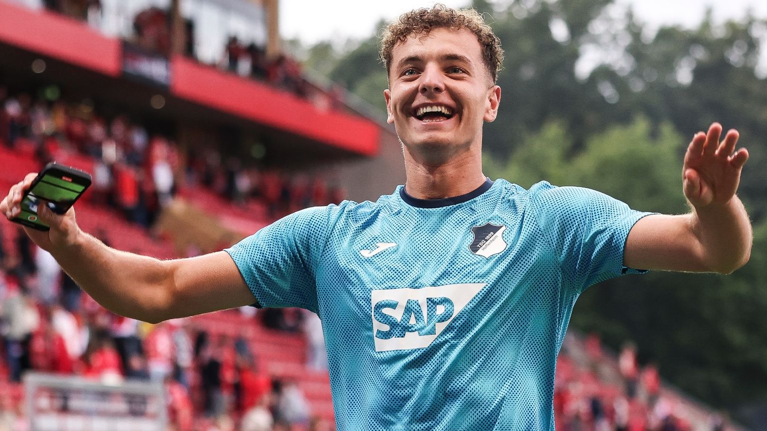 Bayern Munich target Bundesliga high-flyer as ideal Harry Kane backup with Barcelona keeping close eye on him