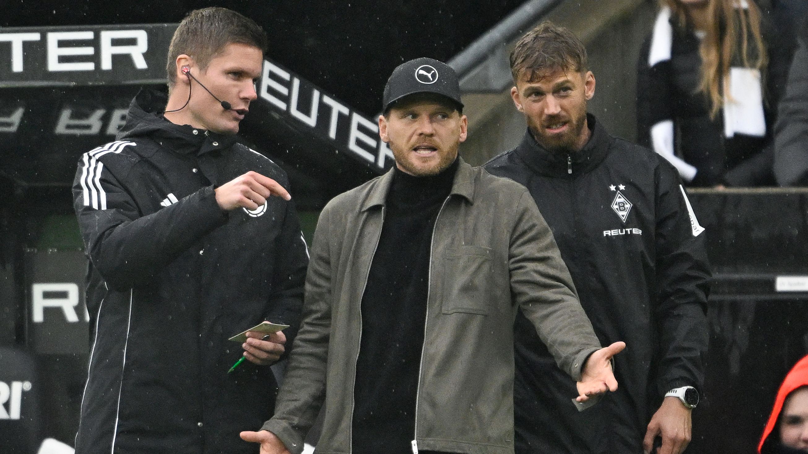 'It looks really stupid' - Borussia Monchengladbach star apologises for red card challenge on Luis Diaz in Bayern Munich defeat